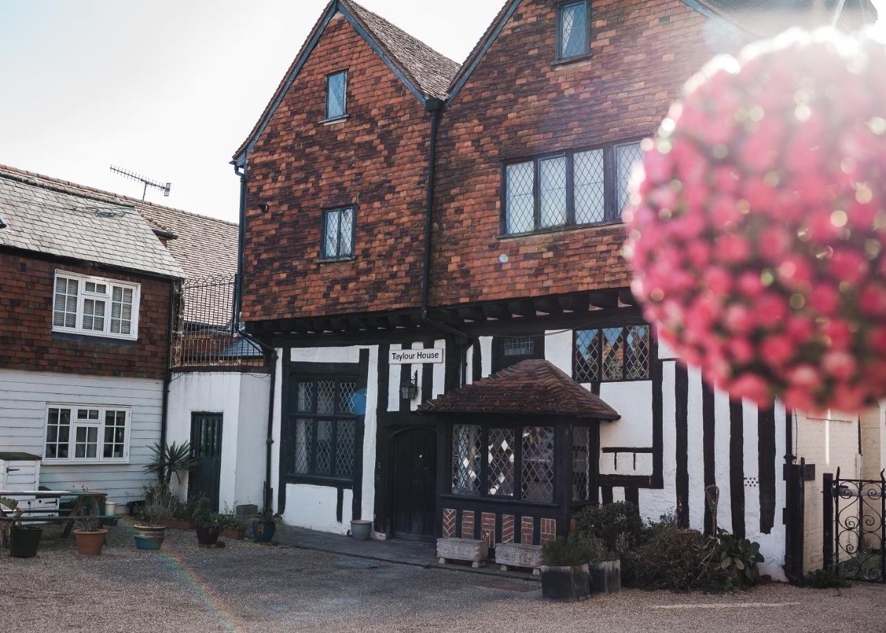 הוילה Taylour House - Edenbridge, Sleeps 10, Historic, Unique Yet Modern מראה חיצוני תמונה